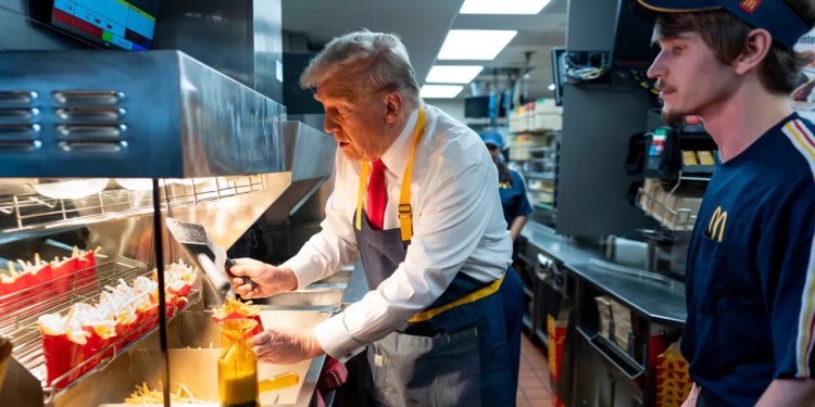 Trump se šali da je prvi bivši kuhar prženih krumpirića u McDonald’su koji je postao predsjednik