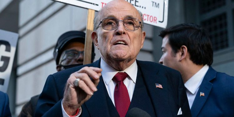 Trump simboličnom gestom pomiluje više od 70 saveznika zbog izbornih izazova 2020