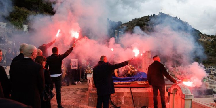 Tuga u Dalmaciji. Na posljednji počinak ispraćen Jurica Gizdić
