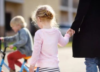 U BiH prošle godine usvojeno 25 djece