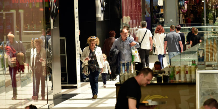 U srijedu ludnica u zagrebačkom trgovačkom centru: Popust od 50 posto oduševit će i žene i muškarce