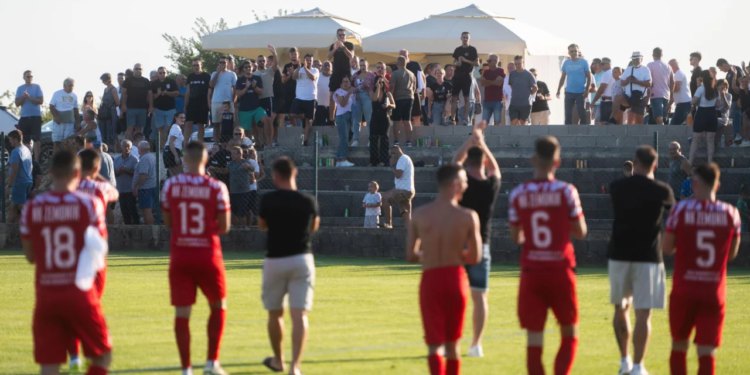 U zaostalom susretu 3. kola Zemunik u gostima teško porazio ‘svece’
