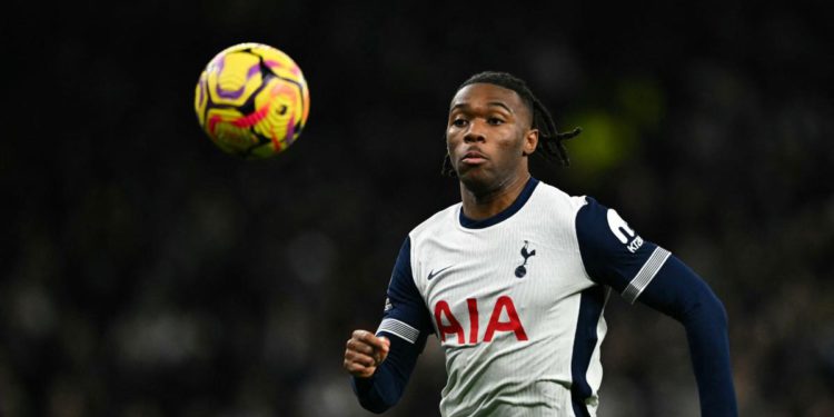 Udogieu je policajac prijetio pištoljem. Tottenham: “Uz njega smo”