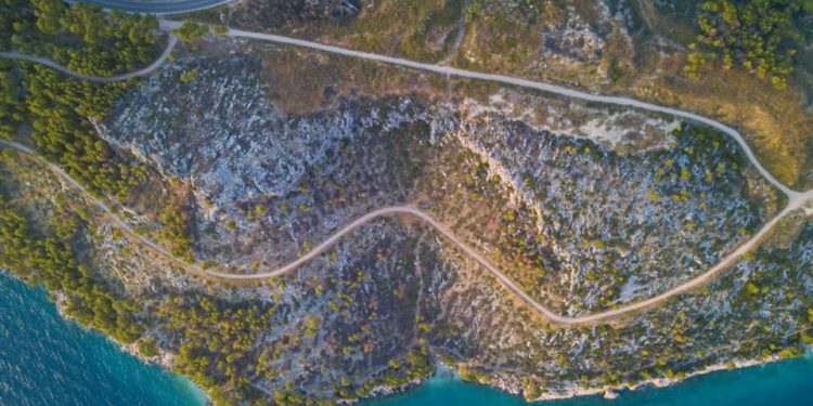 Udruga UZOR Osejava ponovno podnijela zahtjev za zaštitu makarskih poluotoka: “Događa se upravo ono čega smo se godinama pribojavali”