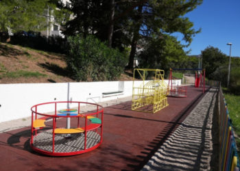 Uređeno dječje igralište u Ulici Marina Kneževića