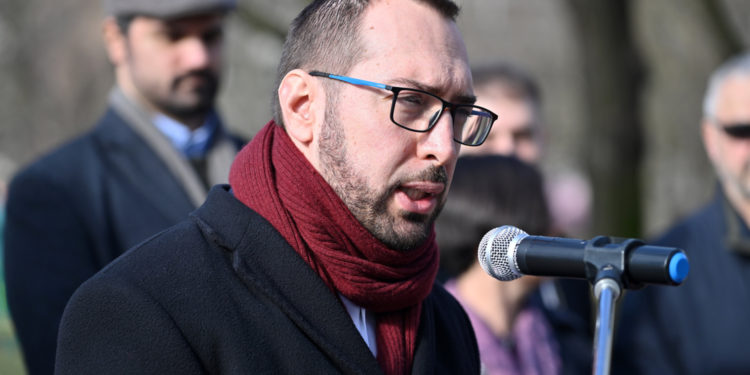 (Uživo) Tomašević i zamjenici obilježavaju novu sezonu sadnje stabala