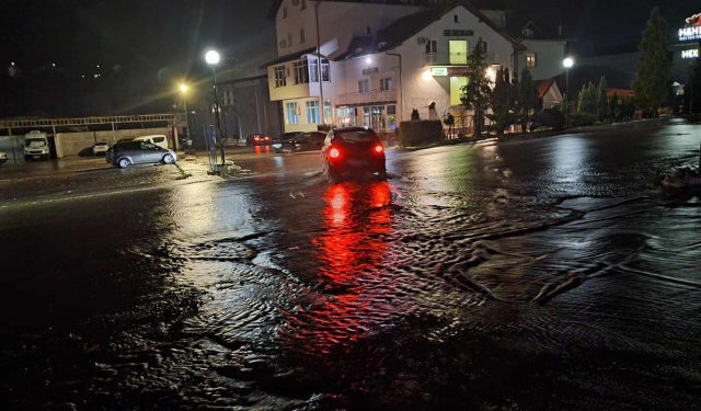 VIDEO Poplavljene kuće u Bugojnu, zatvorena magistrala prema Kupresu