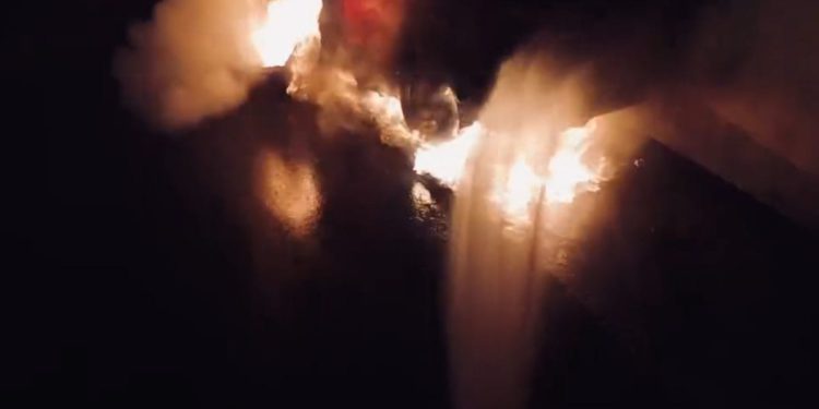 VIDEO U Splitu noćas gorjeli automobili