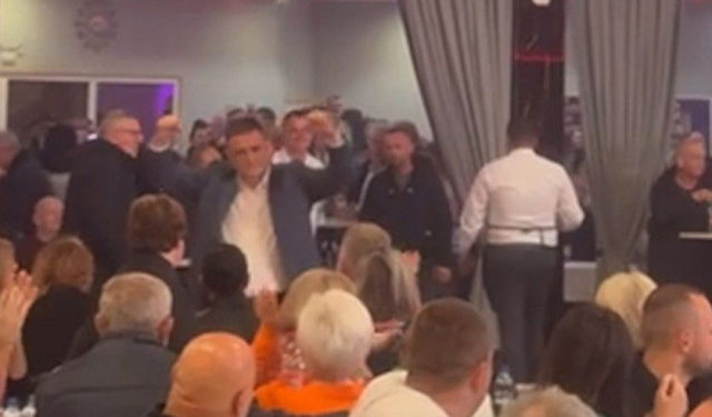 VIDEO Vlado Đajić dočekan ovacijama u restoranu