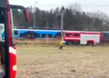 Velika željeznička nesreća u Češkoj: U sudaru vlakova pet teško ozlijeđenih