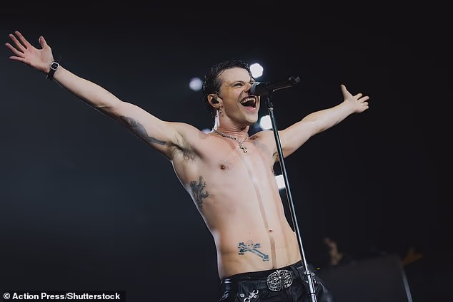 Yungblud otkriva da otkazuje svoje datume američke turneje prije nego što se ‘obije u zemlju’ nakon što su liječnici primijetili ‘zabrinutost’ tijekom rutinskih pretraga glasa i krvi