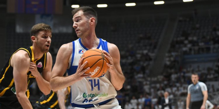 Zadar pružio dobar otpor Budućnosti, ali kvalitetniji domaćin ipak slavio u završnici