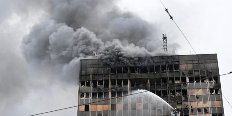 Zavod za zdravstvo objavio upute Zagrepčanima zbog požara u Vjesniku: ‘Držite se ovih pravila’