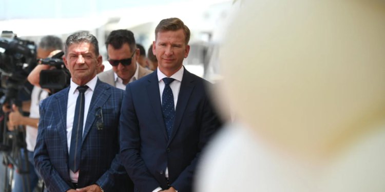 Zbog pobune građana propada gradnja solarne farme na Ugljanu, Bilaver kaže da neće proći ni u Sukošanu, ali hoće li ona koju gradi Dilber?