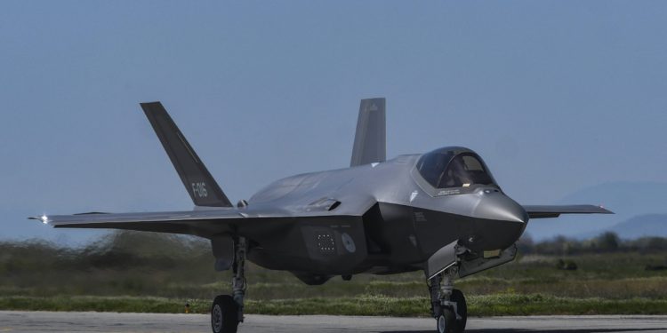 Zoran Meter: Trump želi prodati F-35 Saudijskoj Arabiji. Koji su problemi i tko opasno uskače u igru?