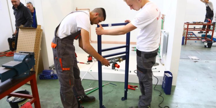 Županijska Obrtnička komora stipendira učenike deficitarnih zanimanja. Petero sretnika dobit će 1000 eura