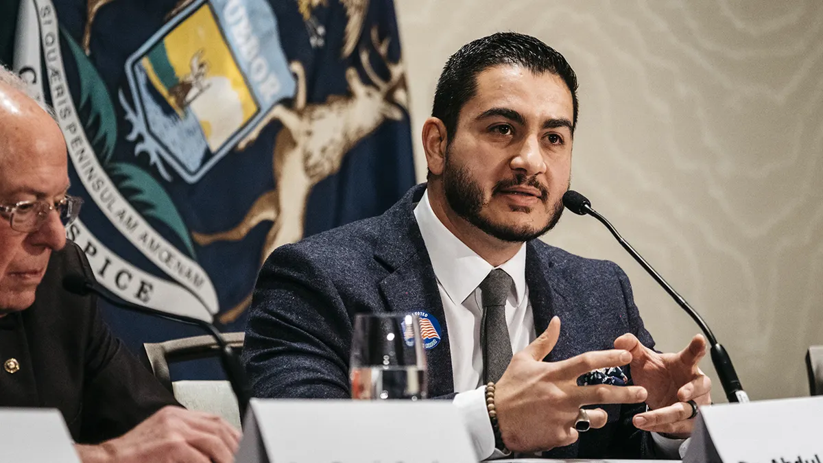 Dr. Abdul El-Sayed sudjeluje na okruglom stolu o pandemiji 2020. u Michiganu
