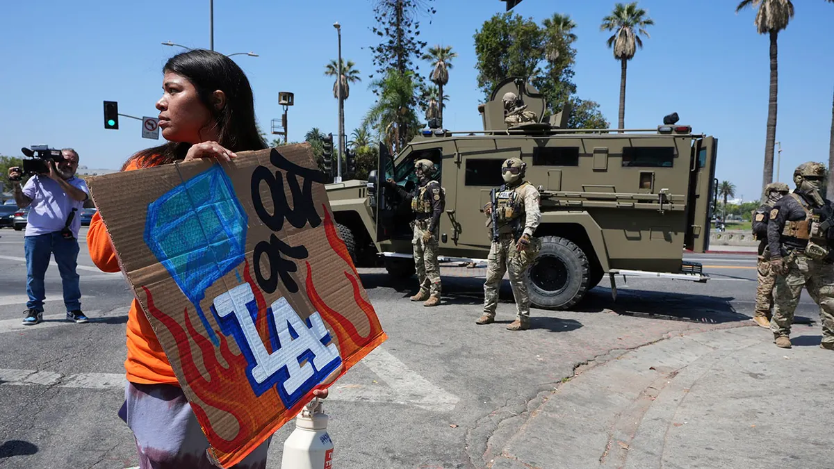 Prosvjednik u Los Angelesu