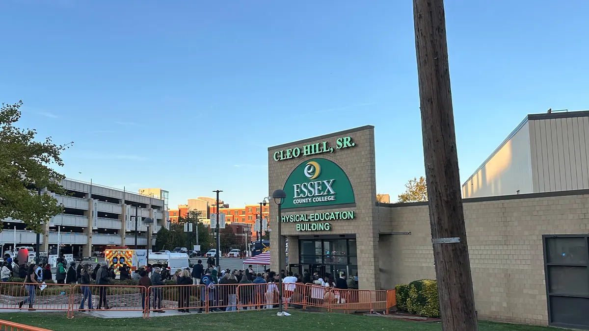 Ulaz na skup u Newarku