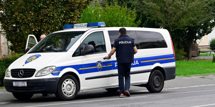 Hrvatska policija od ranog jutra u akciji: Priredili neugodno buđenje teškim kriminalcima