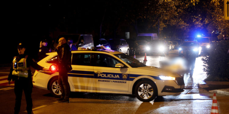 U prometnoj nesreći između Čepina i Ivanovca poginuo 29-godišnji vozač