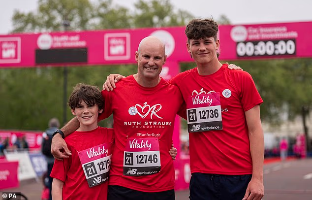 Strauss i Ruth imali su dva sina, Samuela (desno) i Lucu (lijevo) - na slici u svibnju 2022.