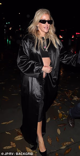 Ellie je tek u rujnu potvrdila svoju romansu s glumcem Beauom