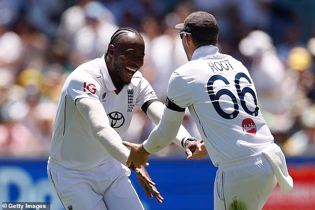 Archer se sada pojavio u pet od posljednjih šest utakmica Engleske nakon brojnih borbi s ozljedama