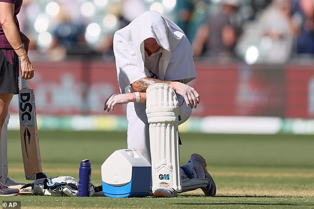 Kuhajući satima na vrućini, Stokes se jedva kretao uz panjeve. Bio je paraliziran od grčeva i nije mogao probaviti ugljikohidrate jer se osjećao jako bolesno i dehidrirao