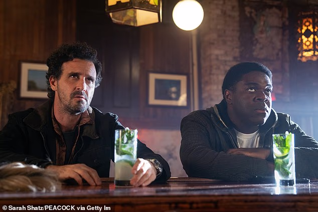 Uzrok njegove smrti naveden je kao 'vješanje', a mjesto smrti zabilježeno je kao šupa; na slici u Poker Faceu