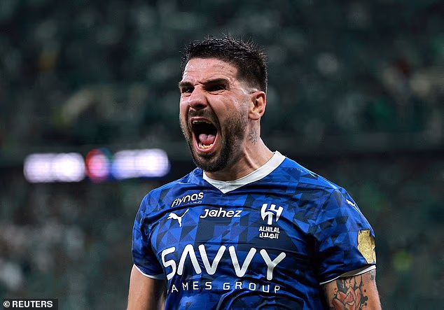 U dobi od 31 godine, Aleksandar Mitrović mogao bi biti održiva zamjena za Liverpool i Arnea Slota