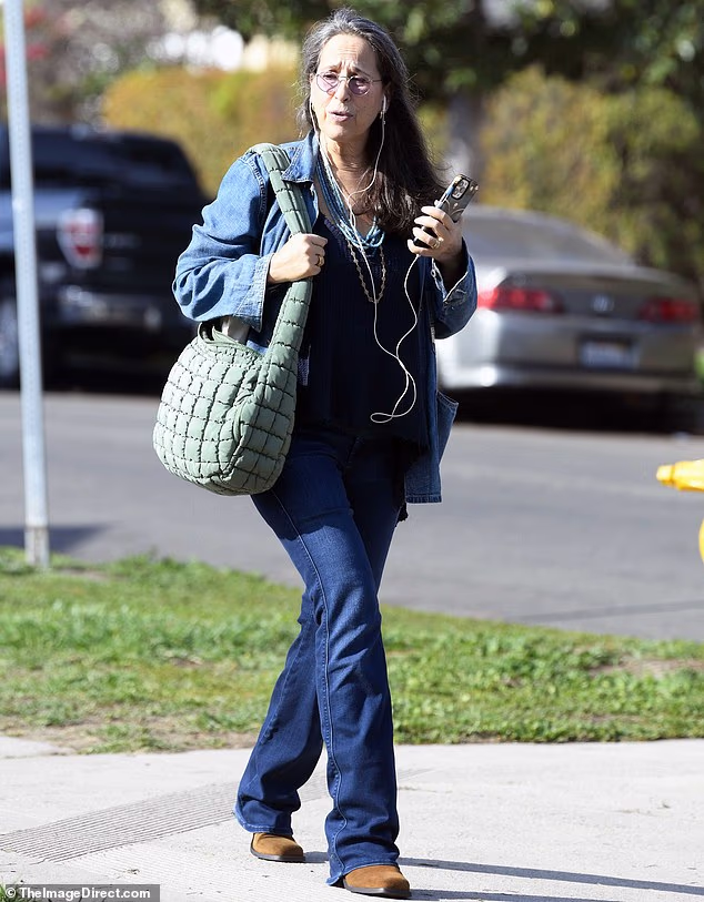 Tijekom 90-ih nastupala je u serijama kao što su LA Law, Seinfeld, The X-Files, Everybody Loves Raymond i Ellen