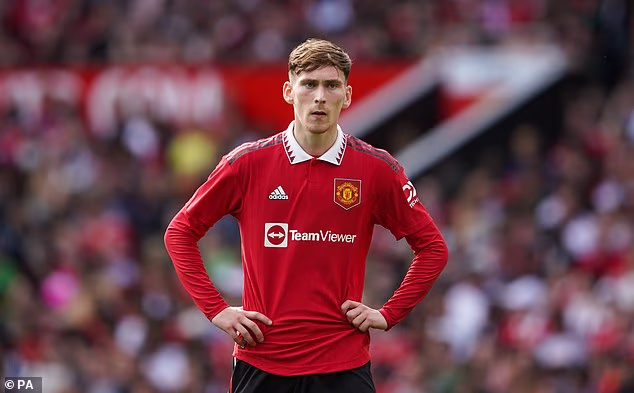 Garner je došao kroz Unitedove redove, ali 24-godišnjak je procvjetao daleko od Old Trafforda