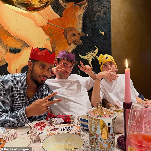 Obožavatelji su bili oduševljeni Duinim kuhanjem dok su je obasipali komplimentima u odgovorima