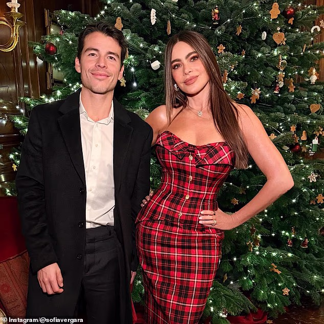 Hotel po njezinu izboru luksuzni je ostatak kasnog habsburškog razdoblja, smješten nadomak Bečke državne opere i muzeja Albertina