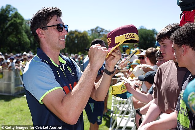 32-godišnjak se suočava s dodatnim skeniranjem leđa krajem sljedećeg mjeseca i može biti zamijenjen u momčadi za Svjetsko prvenstvo - koja bi trebala biti imenovana ovaj tjedan - ako bude potrebno