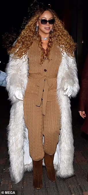 Mariah Carey ovaj je tjedan preuzela Aspen u dva zadivljujuća odijela dok provodi praznike u odredištu koje vole slavne zvijezde