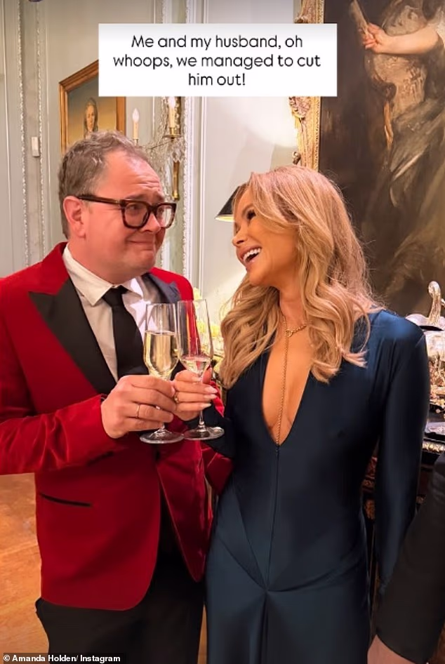 BGT sutkinja izgledala je kao da se dobro zabavlja dok je s Alanom ispijala šampanjac