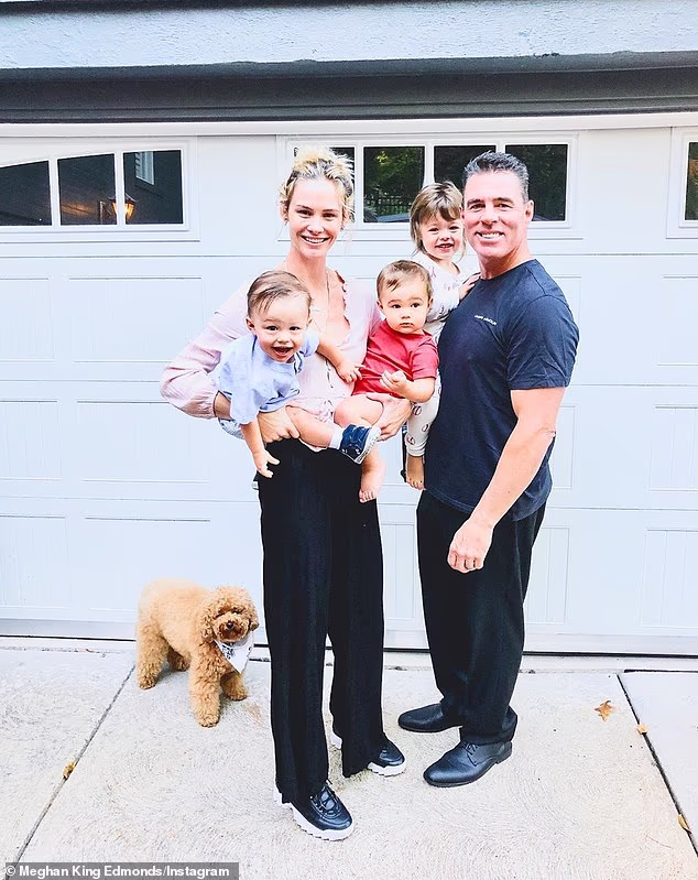 King i Edmonds okončali su svoj petogodišnji brak 2021. godine zbog njegove navodne afere s njihovom dadiljom Carly Wilson (na slici 2019.)