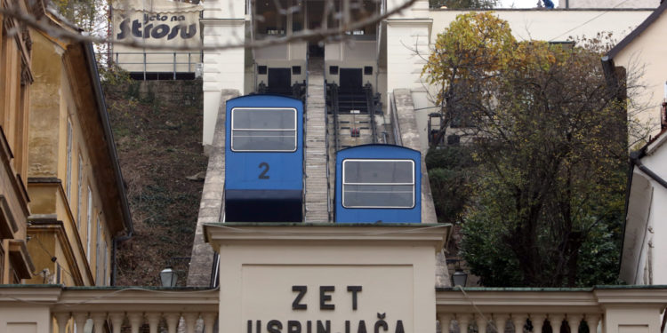 Ako vidite da suklja dim iz Uspinjače, nemojte zvati vatrogasce: Radovi i u Sesvetama