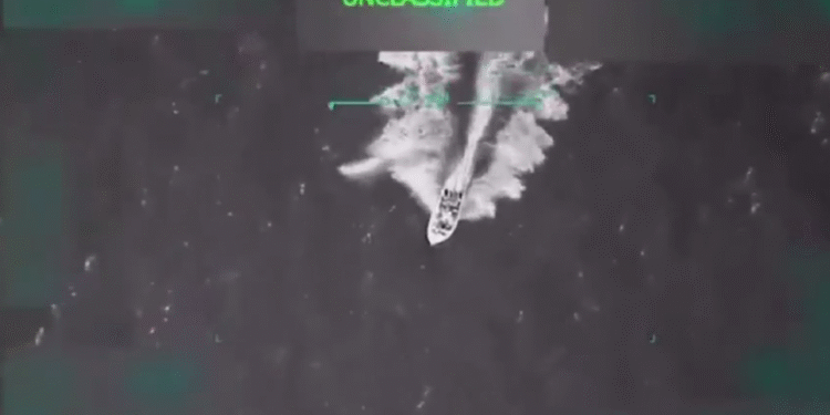 Američki senatori zahtijevaju istragu Trumpovih napada na brodove s drogom — RT World News