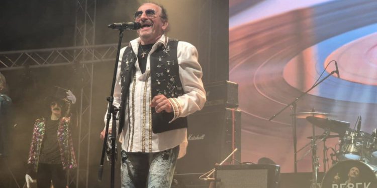 BEBEK PRED NOVOGODIŠNJI NASTUP NA RIVI: „Ne znam kako žive ljudi u drugim zemljama, ako nemaju Split”