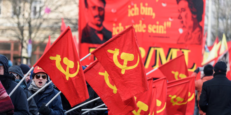 Bankovni računi njemačkih komunista ukinuti — RT World News