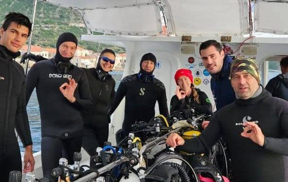 Blagdansko druženje za djecu povodom Svetog Nikole u režiji Ronilačko