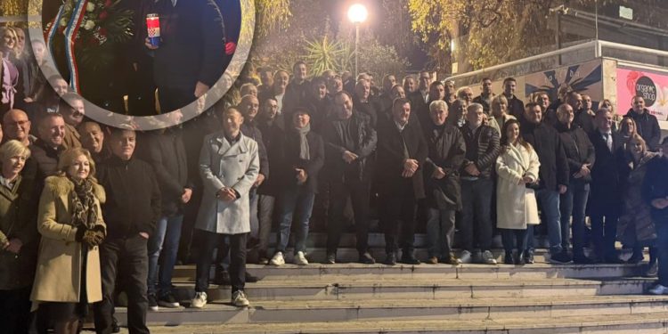 Boban, Šuta i brojni HDZ-ovci odali počast dr. Franji Tuđmanu: “Njegov doprinos modernoj hrvatskoj državi ostaje trajno upisan u povijest”