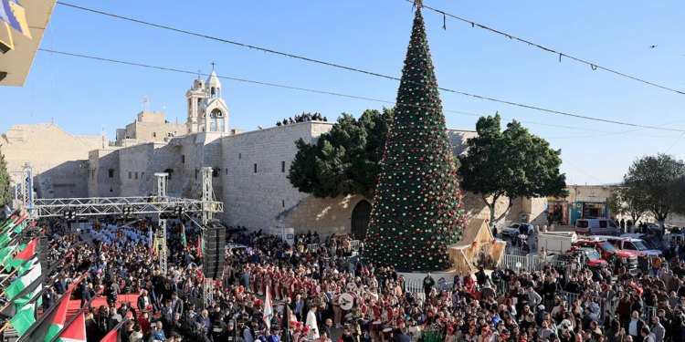 Božićno slavlje se vraća u Betlehem nakon mirovnog sporazuma između Izraela i Hamasa