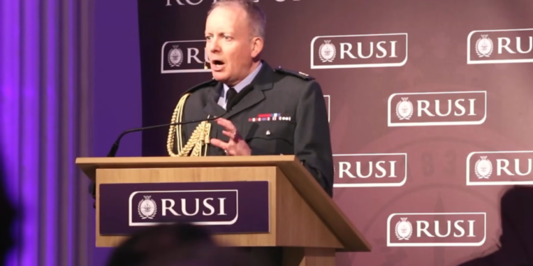 Britanci moraju biti spremni žrtvovati ‘sinove i kćeri’ – šef obrane — RT World News