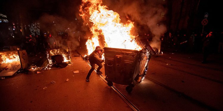 Bugarska povlači proračun za 2026. nakon velikih prosvjeda koji su zahvatili Sofiju