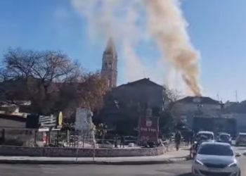 Buknuo požar u staroj jezgri Trogira, vatrogasci na terenu: Građane uznemirio gusti dim