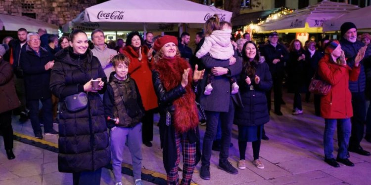 Condura Croatica oduševila publiku na zadarskom Adventu